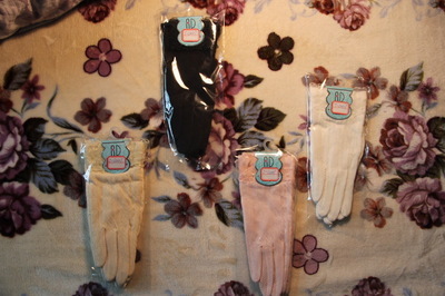 高端女士防曬抗紫外線手套A-5p全新廠家直銷，義烏銹濤日用品12只批發(fā)專供